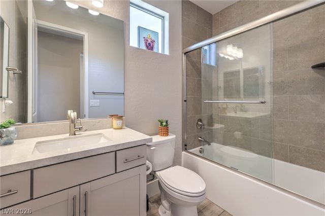 9584 SARD Lane, Las Vegas, NV 89143