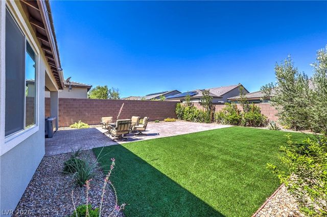 9584 SARD Lane, Las Vegas, NV 89143