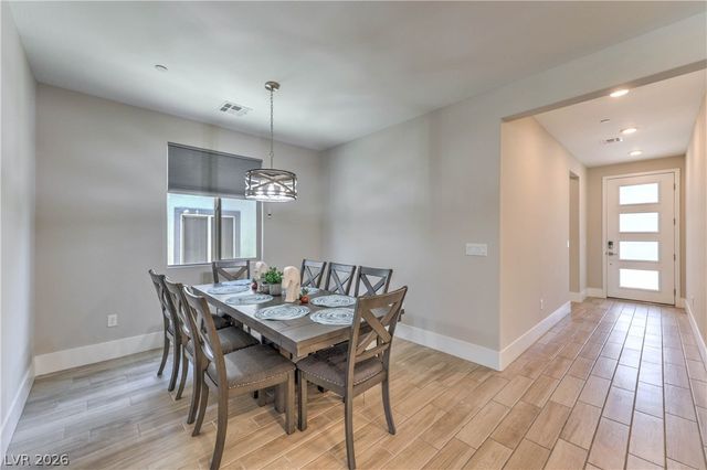 9584 SARD Lane, Las Vegas, NV 89143