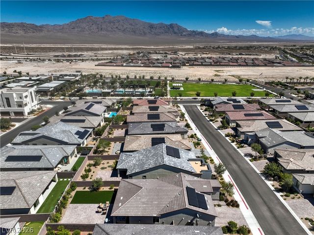 9584 SARD Lane, Las Vegas, NV 89143