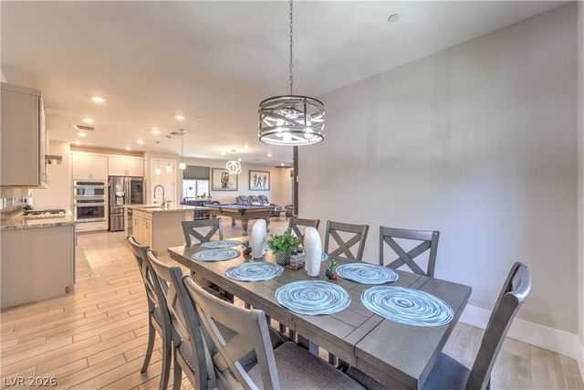 9584 SARD Lane, Las Vegas, NV 89143