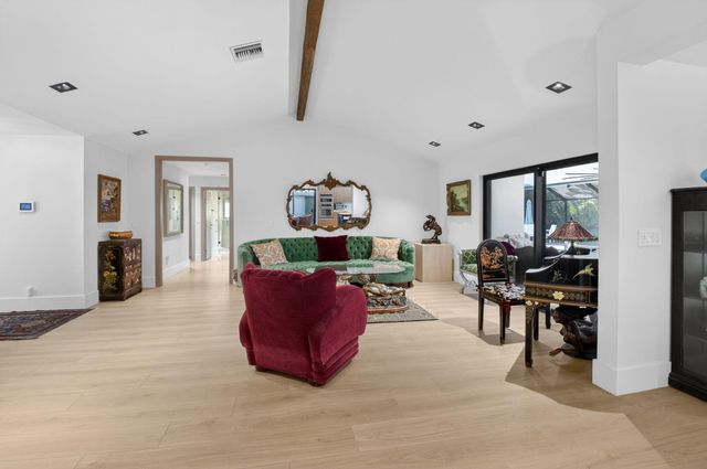 2200 SW 36th Terrace, Delray Beach, FL 33445