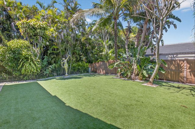 2200 SW 36th Terrace, Delray Beach, FL 33445