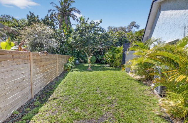 2200 SW 36th Terrace, Delray Beach, FL 33445