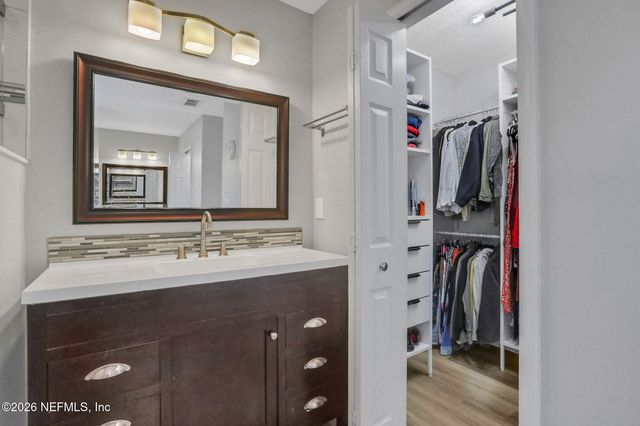 4720 YELLOW STAR Lane W, Jacksonville, FL 32224