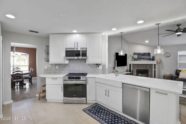 4720 YELLOW STAR Lane W, Jacksonville, FL 32224