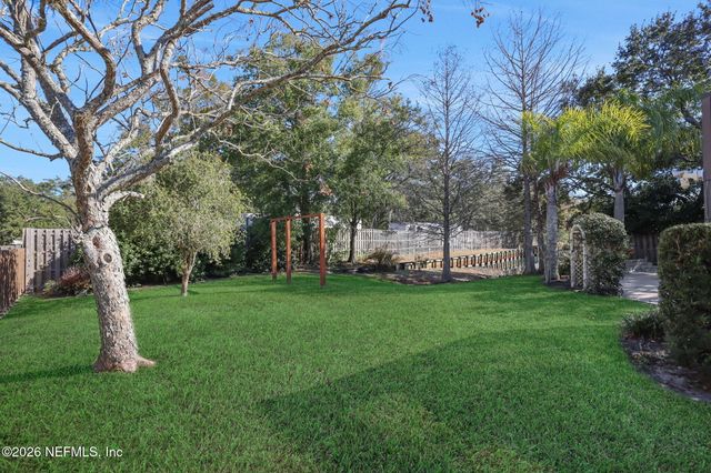 132 OAKWOOD PLANTATION Drive, Fleming Island, FL 32003