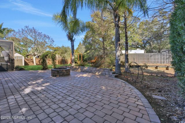 132 OAKWOOD PLANTATION Drive, Fleming Island, FL 32003