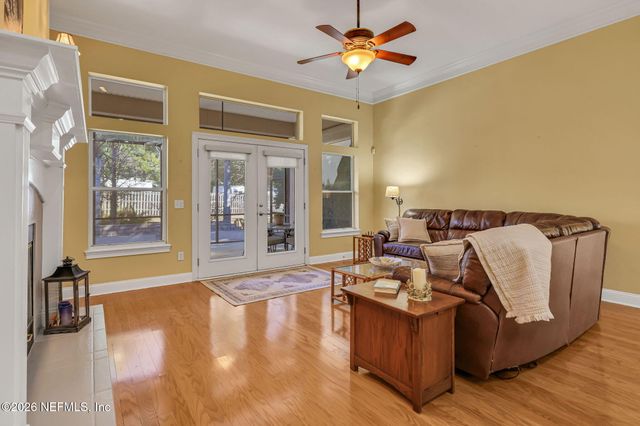 132 OAKWOOD PLANTATION Drive, Fleming Island, FL 32003