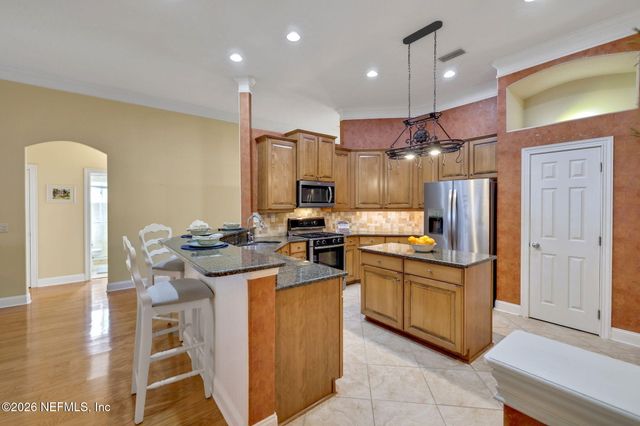 132 OAKWOOD PLANTATION Drive, Fleming Island, FL 32003