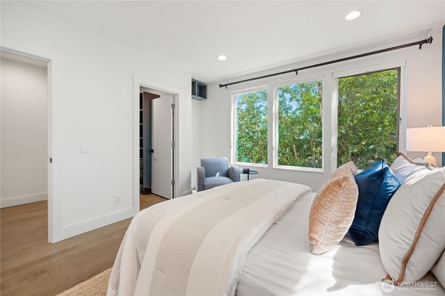 815 N 48th Street, Seattle, WA 98103