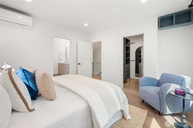 815 N 48th Street, Seattle, WA 98103