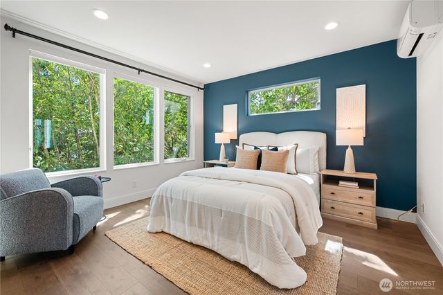815 N 48th Street, Seattle, WA 98103