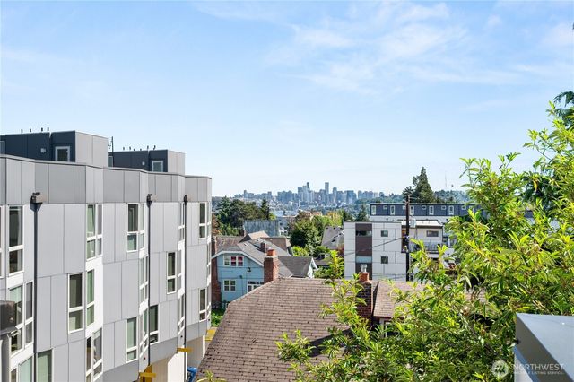 815 N 48th Street, Seattle, WA 98103