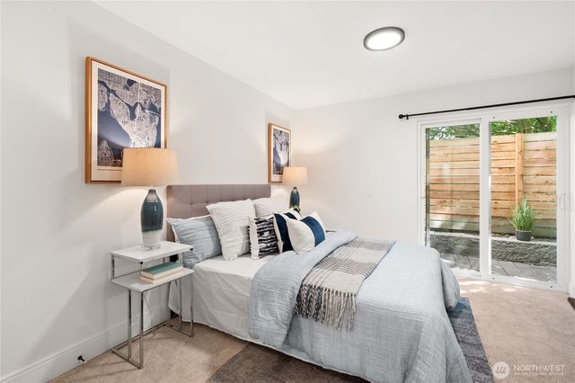 815 N 48th Street, Seattle, WA 98103