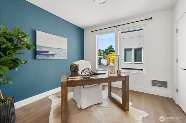 815 N 48th Street, Seattle, WA 98103