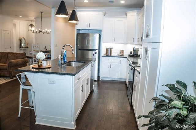 12604 WINDWORD POINTE, Northport, AL 35475