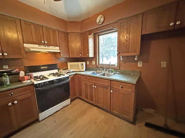 N4854 Eagle Nest Drive, Elroy, WI 53929