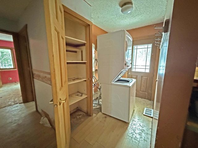 N4854 Eagle Nest Drive, Elroy, WI 53929