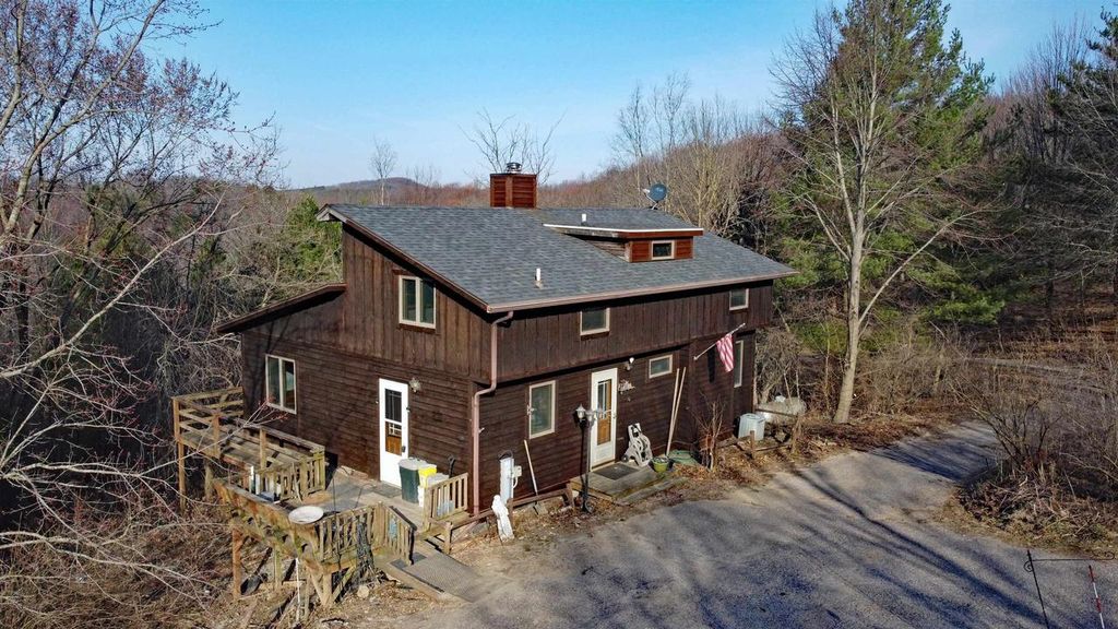 N4854 Eagle Nest Drive, Elroy, WI 53929