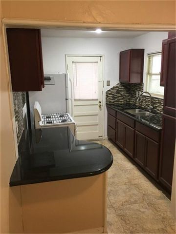 4336 Valerie Street, Bellaire, TX 77401