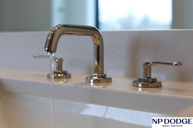 8909 Appaloosa Lane, Lincoln, NE 68520