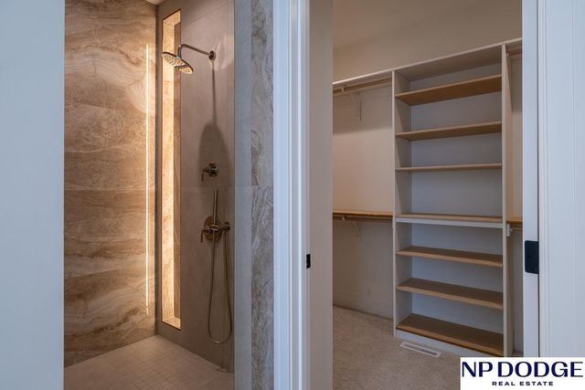 8909 Appaloosa Lane, Lincoln, NE 68520