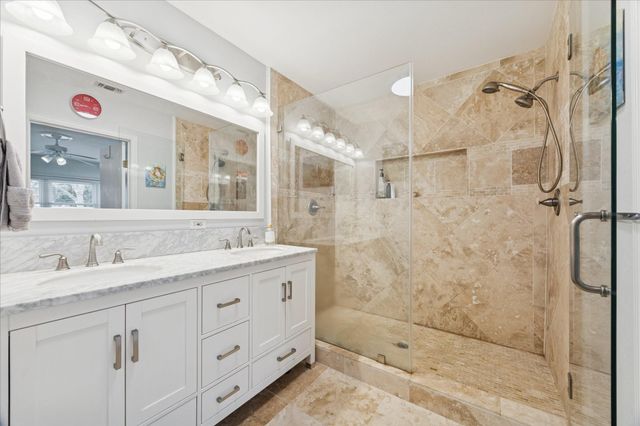 6 Cedar Lawn Circle, Galveston, TX 77551