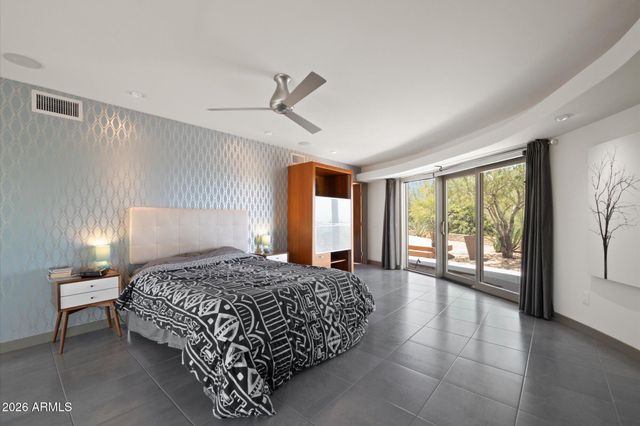 6111 N PALO CRISTI Road, Paradise Valley, AZ 85253