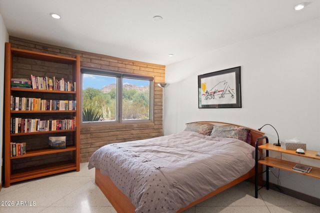 6111 N PALO CRISTI Road, Paradise Valley, AZ 85253