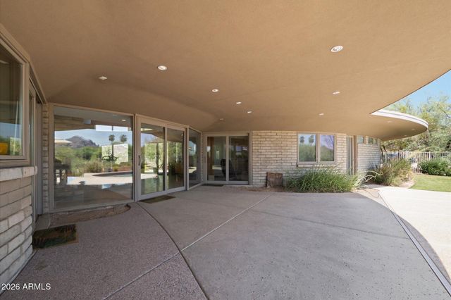 6111 N PALO CRISTI Road, Paradise Valley, AZ 85253