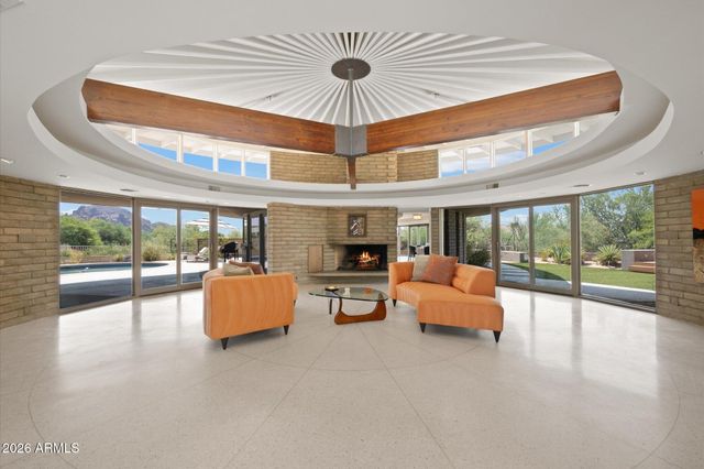 6111 N PALO CRISTI Road, Paradise Valley, AZ 85253