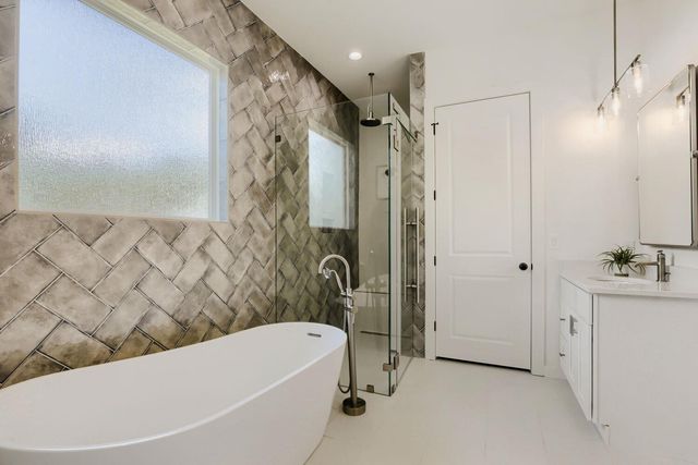 3405 Congress Ave, Lago Vista, TX 78645