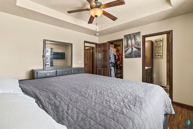 1108 N Mossy Oak Ave Avenue, Sioux Falls, SD 57103