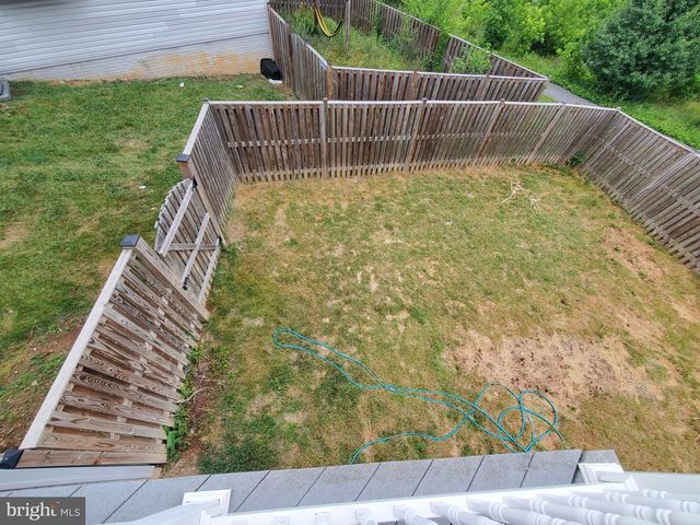 29 LITCHFIELD LN E, Martinsburg, WV 25405