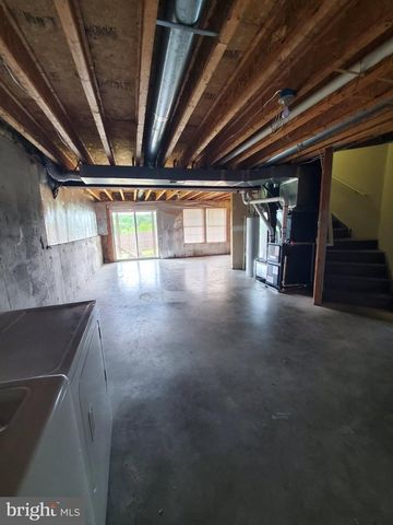 29 LITCHFIELD LN E, Martinsburg, WV 25405