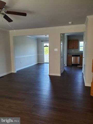 29 LITCHFIELD LN E, Martinsburg, WV 25405