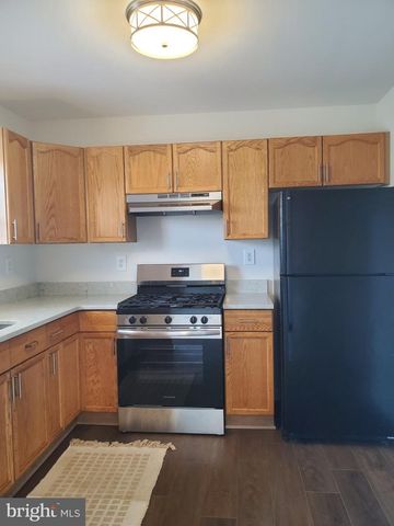 29 LITCHFIELD LN E, Martinsburg, WV 25405