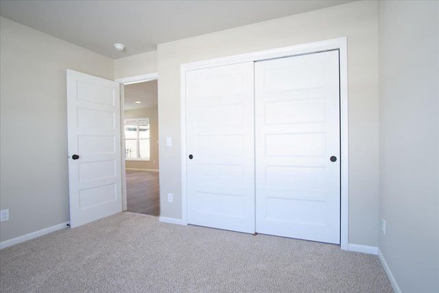 2175 Autumn Lake Parkway, Madison, WI 53718