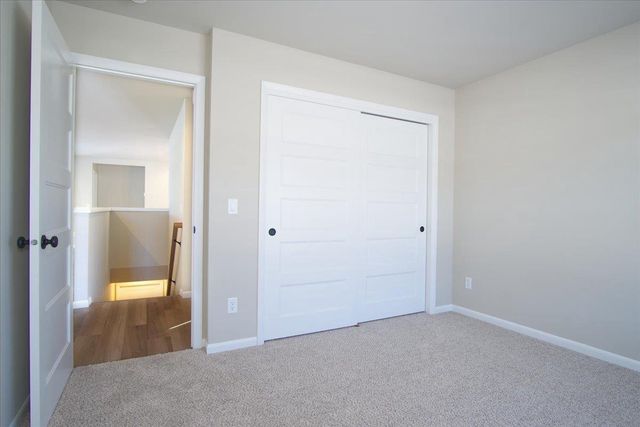 2175 Autumn Lake Parkway, Madison, WI 53718