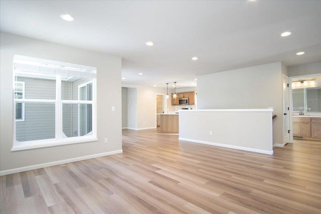 2175 Autumn Lake Parkway, Madison, WI 53718