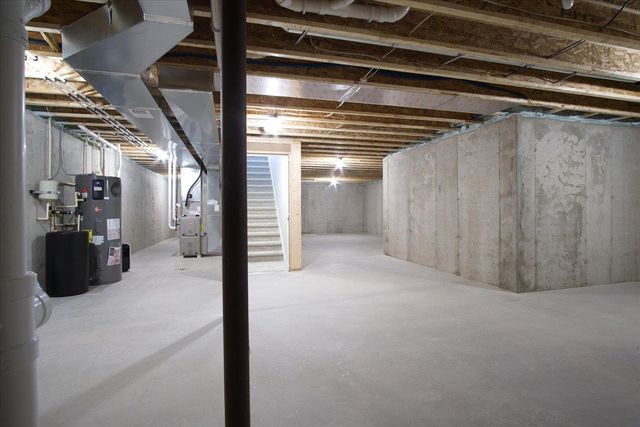 2175 Autumn Lake Parkway, Madison, WI 53718