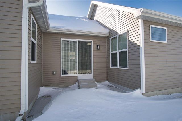 2175 Autumn Lake Parkway, Madison, WI 53718