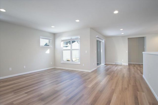 2175 Autumn Lake Parkway, Madison, WI 53718