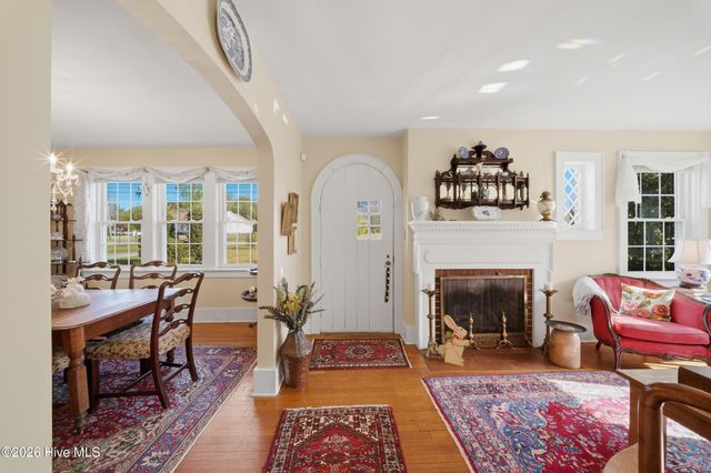 1521 W Queen Street, Edenton, NC 27932