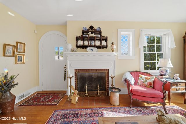 1521 W Queen Street, Edenton, NC 27932