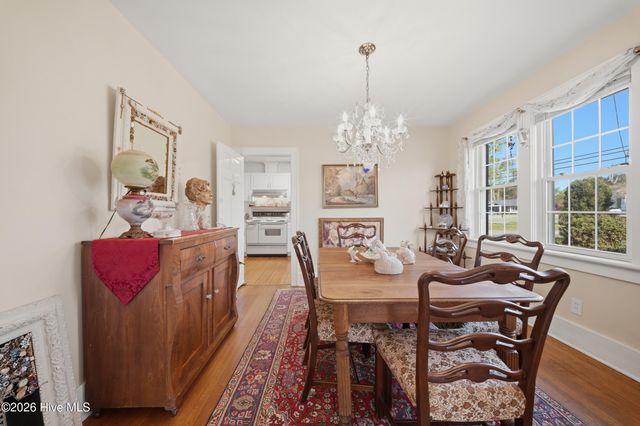 1521 W Queen Street, Edenton, NC 27932