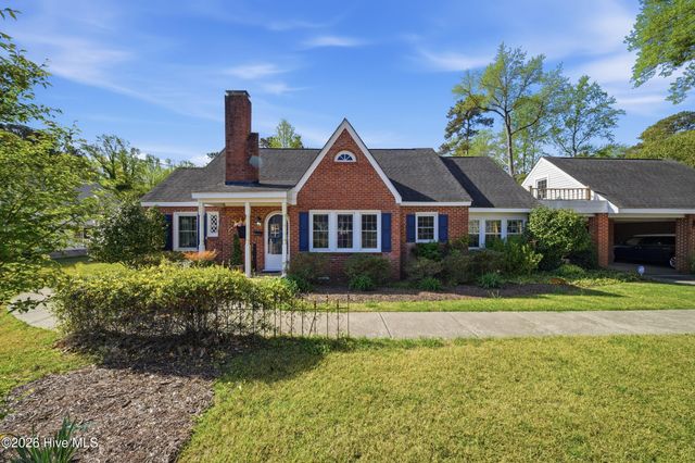 1521 W Queen Street, Edenton, NC 27932