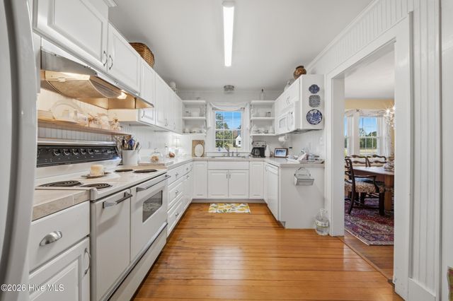 1521 W Queen Street, Edenton, NC 27932