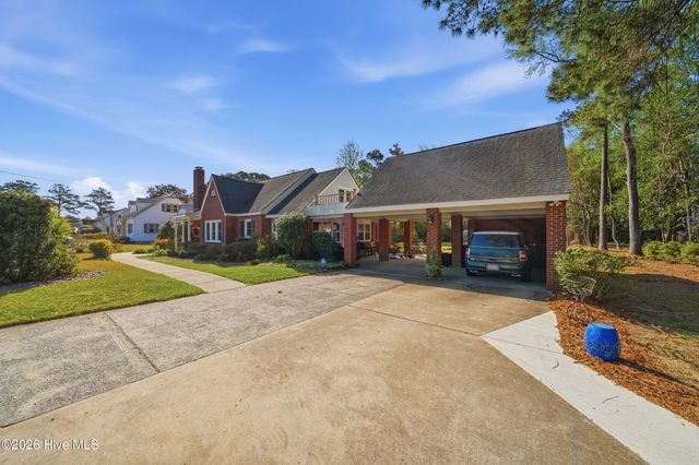 1521 W Queen Street, Edenton, NC 27932